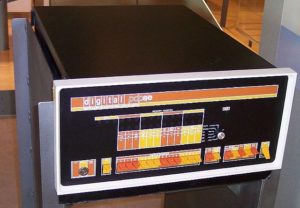 PDP-8 Stahlkocher, CC BY-SA 3.0 <http://creativecommons.org/licenses/by-sa/3.0/>, via Wikimedia Commons